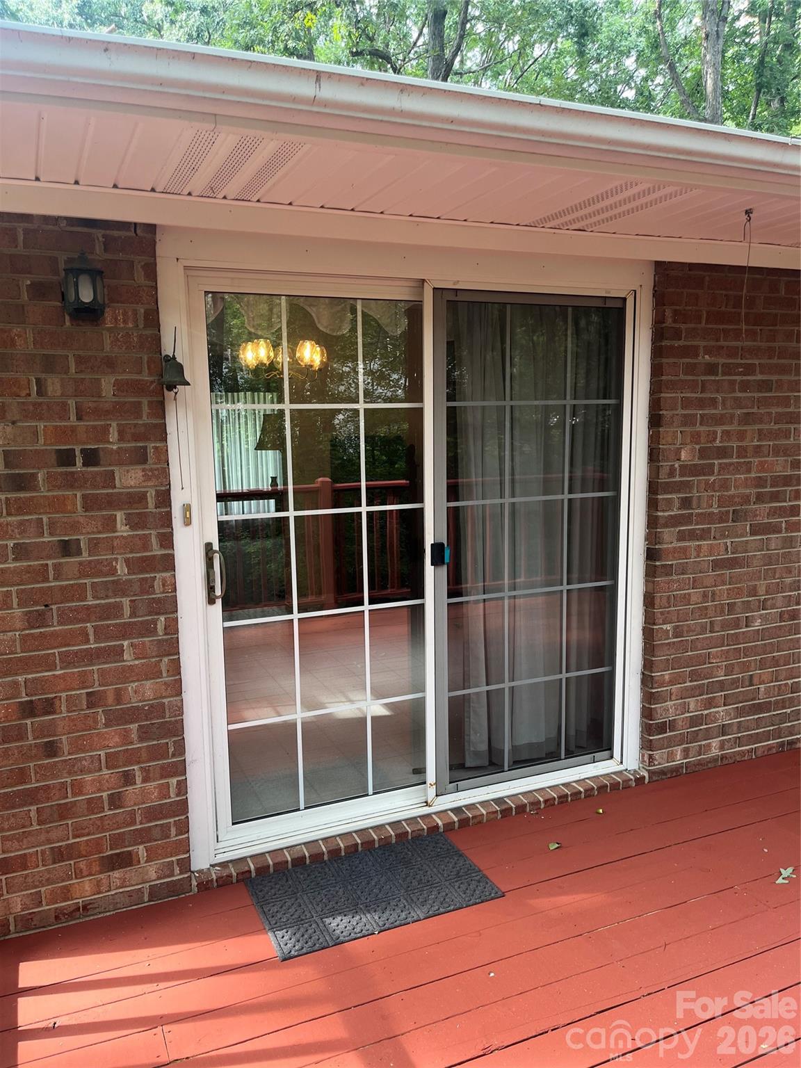 511 Crestview Drive