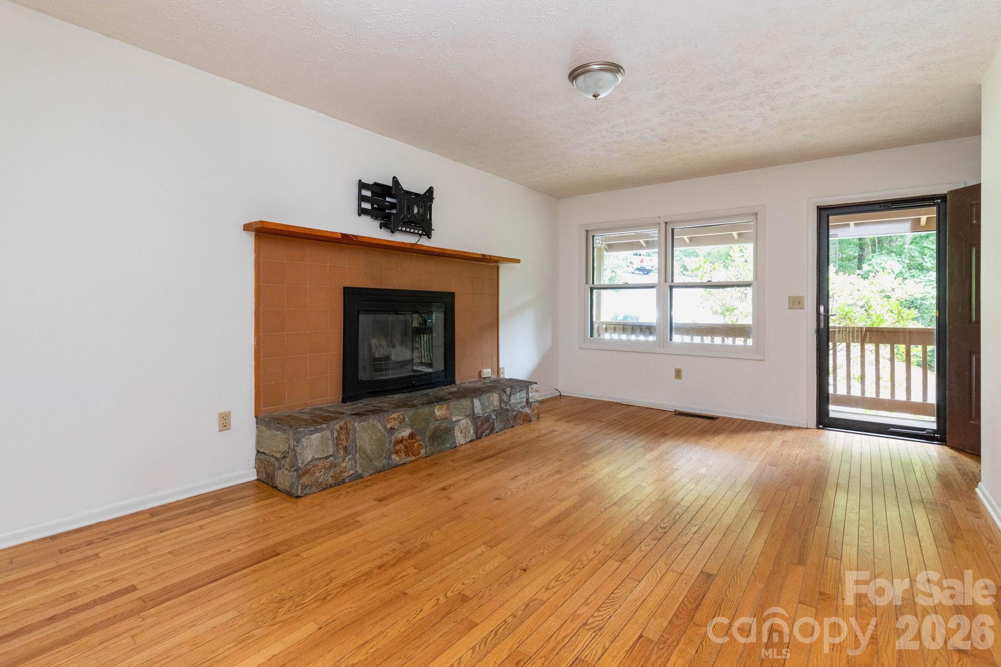 404 Buck Cove Terrace