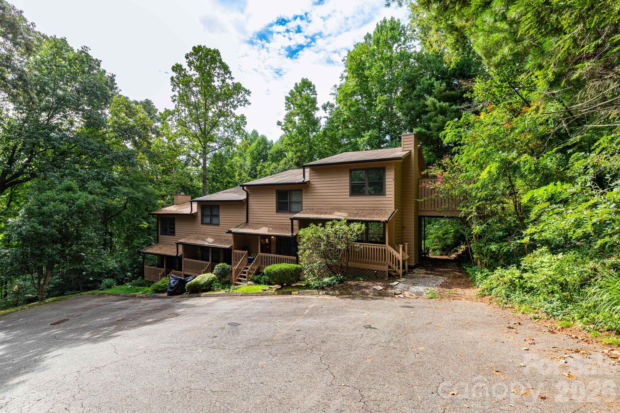 404 Buck Cove Terrace