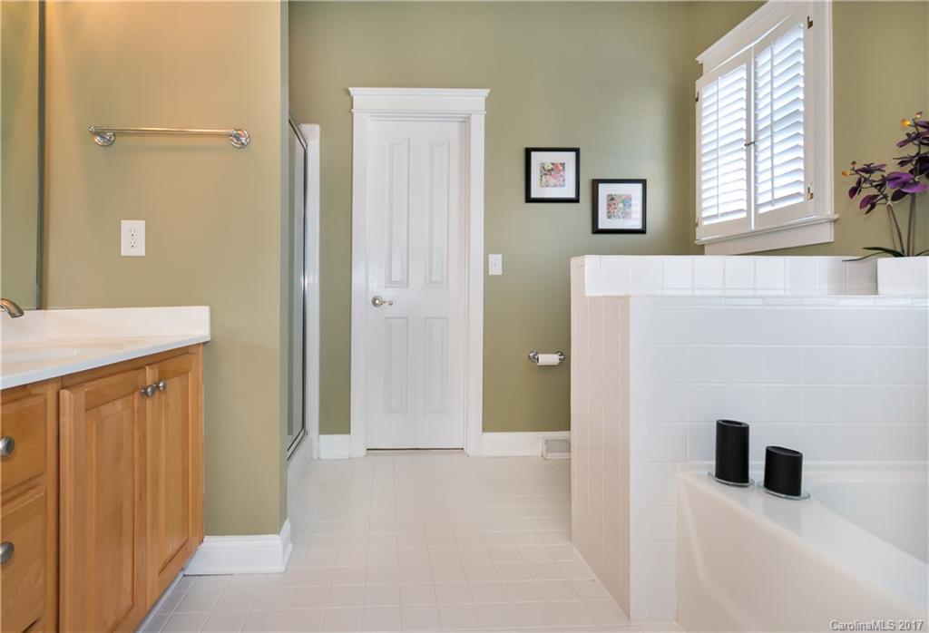 The Harbour at the Pointe - Residential