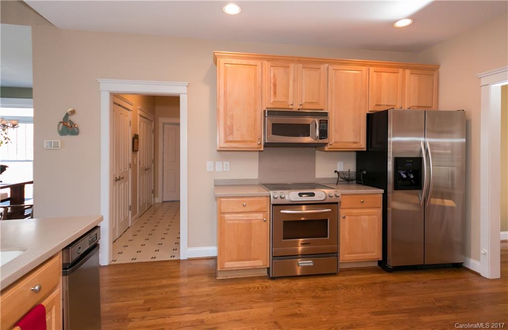 The Harbour at the Pointe - Residential