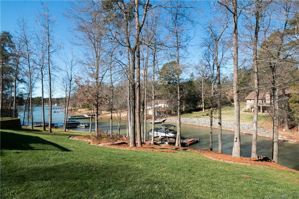 The Harbour at the Pointe - Residential