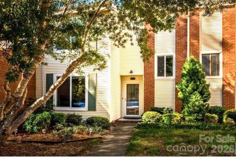 Photo of 8330 Ramath Drive, Charlotte, NC 28211 (MLS # 4351337)