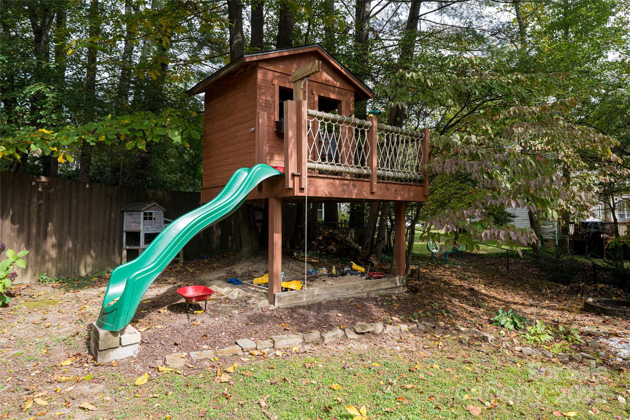49 Whispering Oak Court