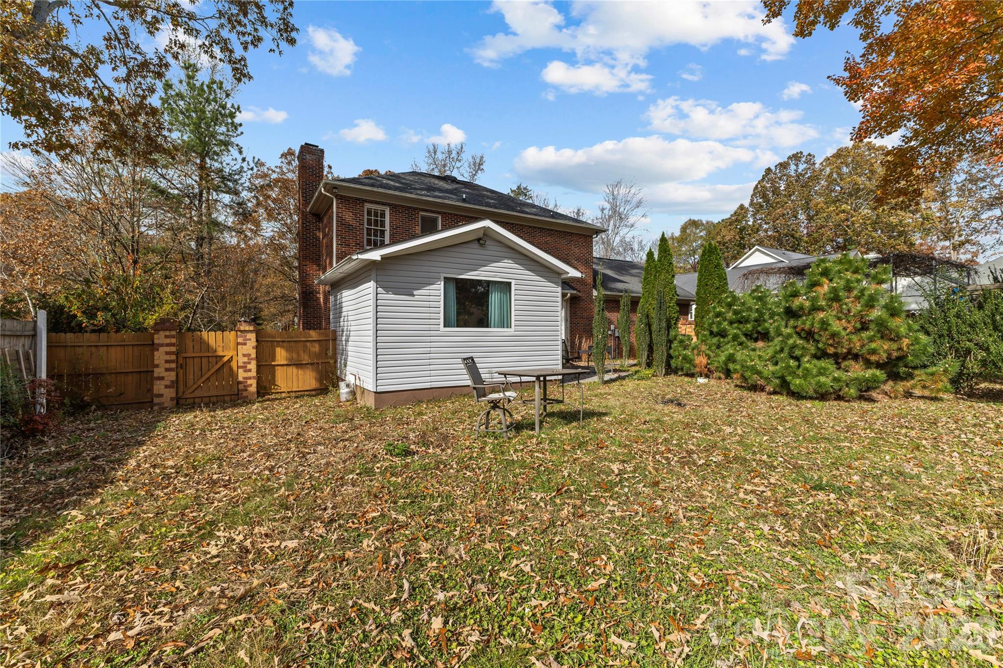 Country Woods East - Residential