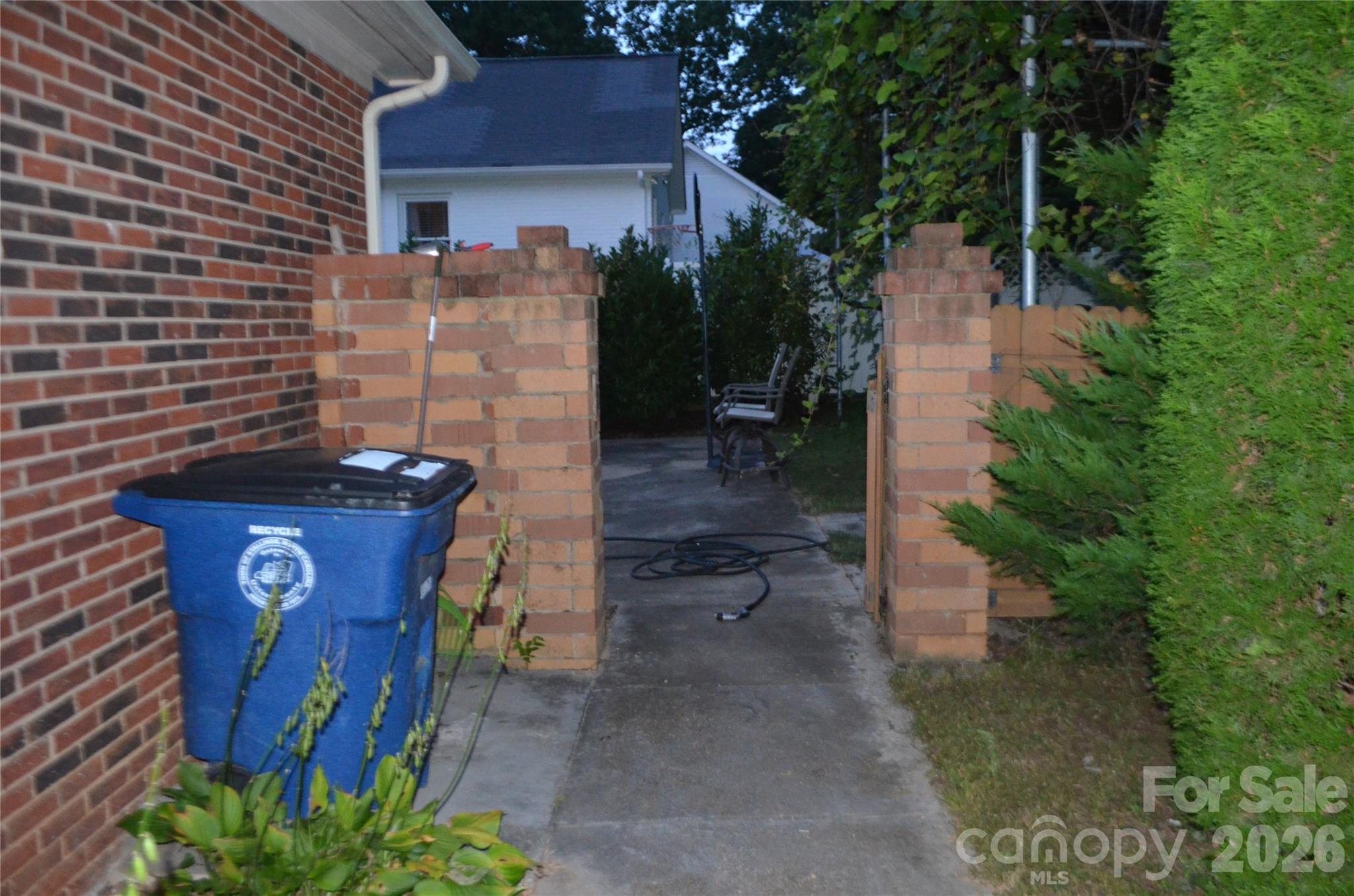 Country Woods East - Residential