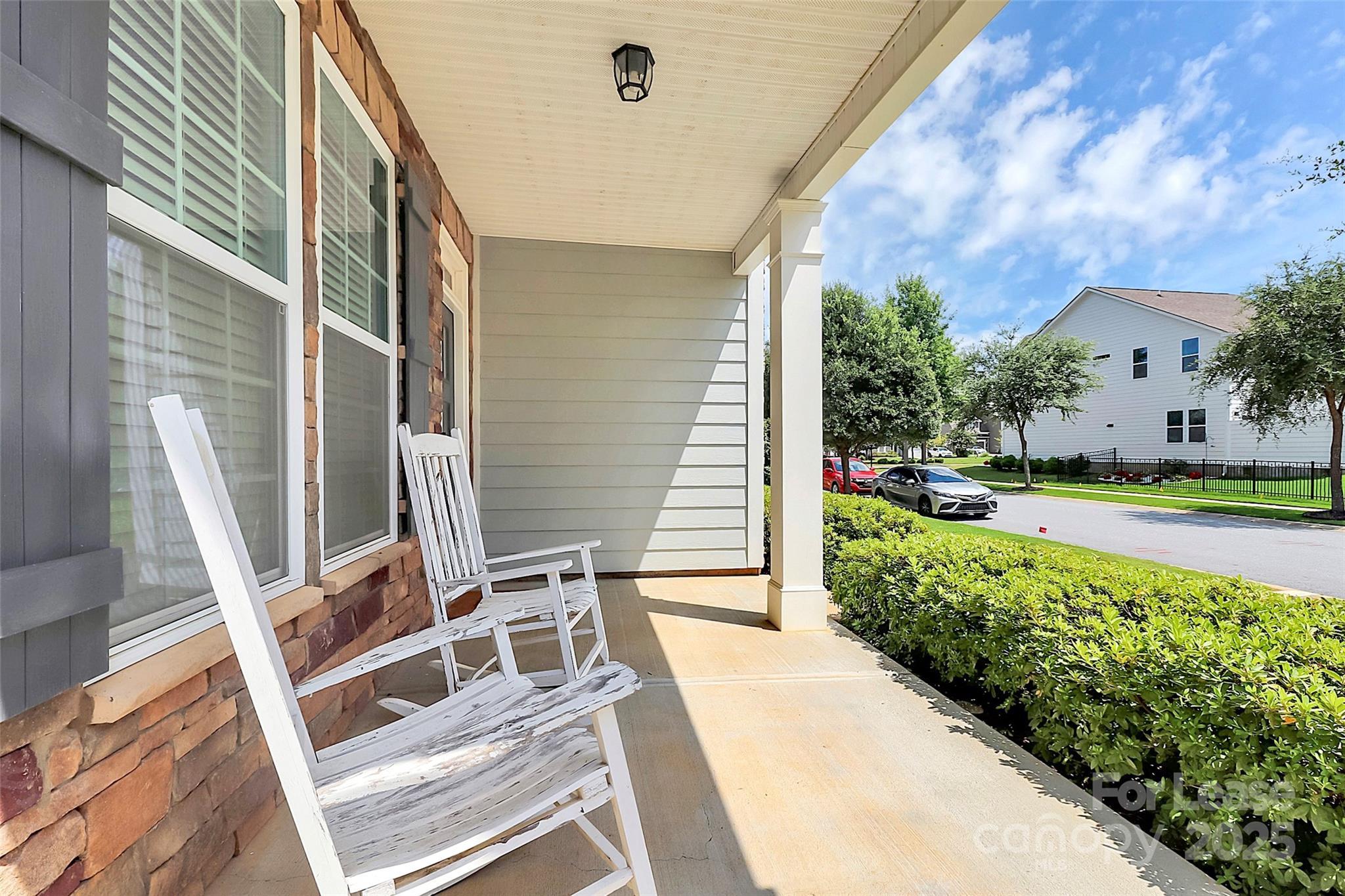 8810 Hallowford Drive