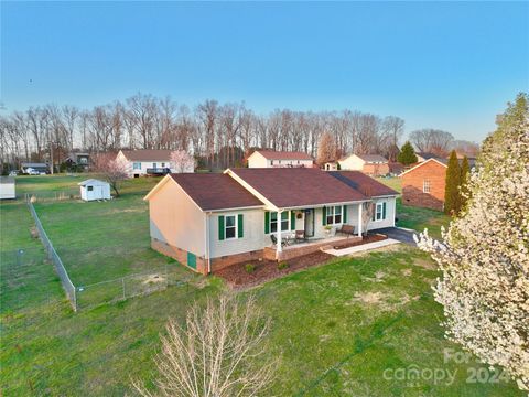 Single Family Residence in Hildebran NC 116 Second Avenue.jpg