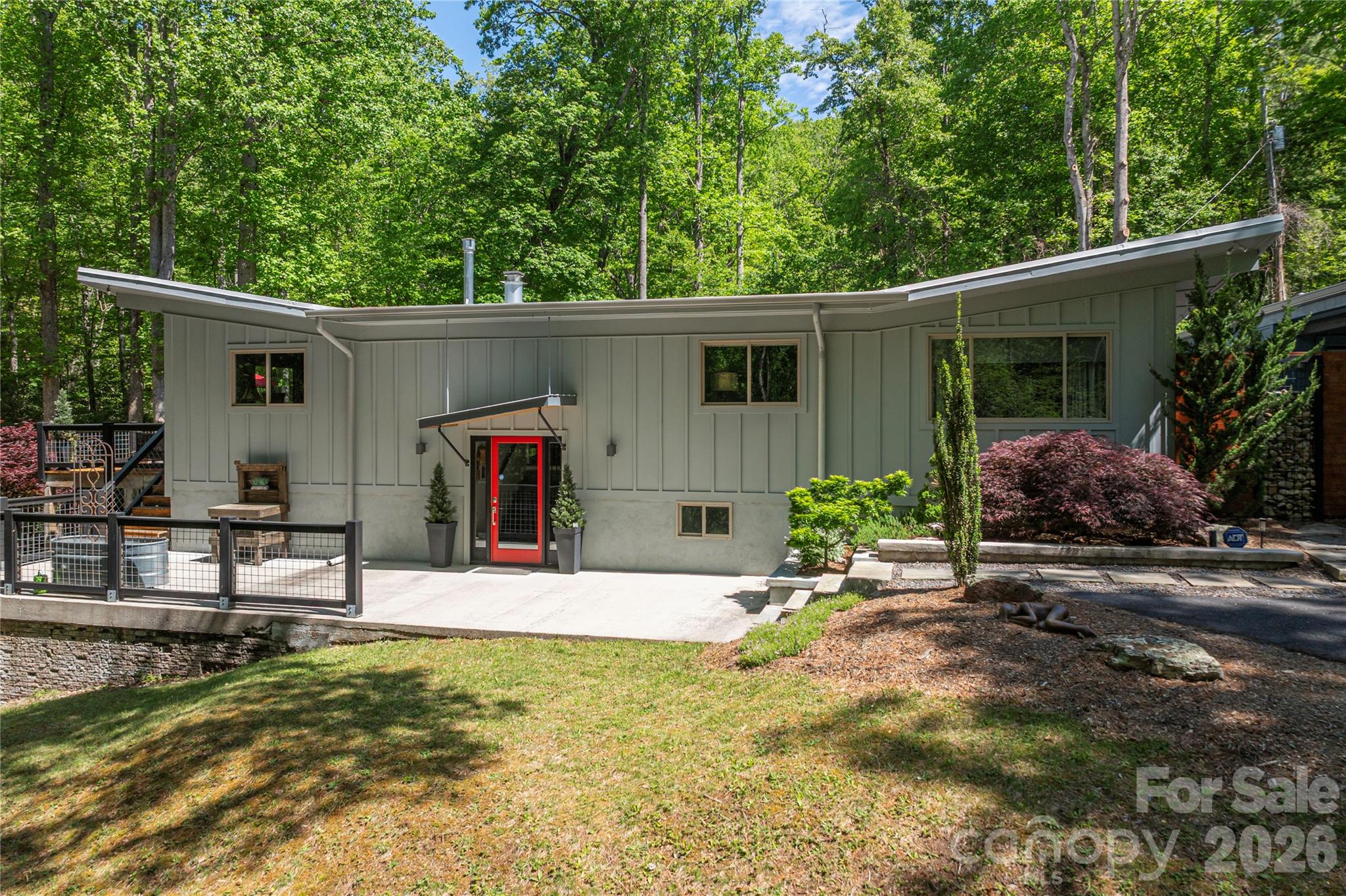 5 Crooked Tree Lane