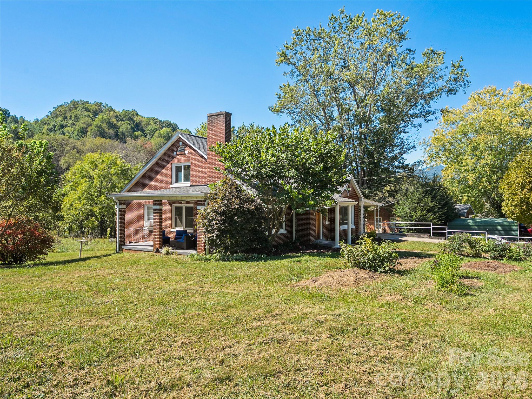 654 Ratcliff Cove Road