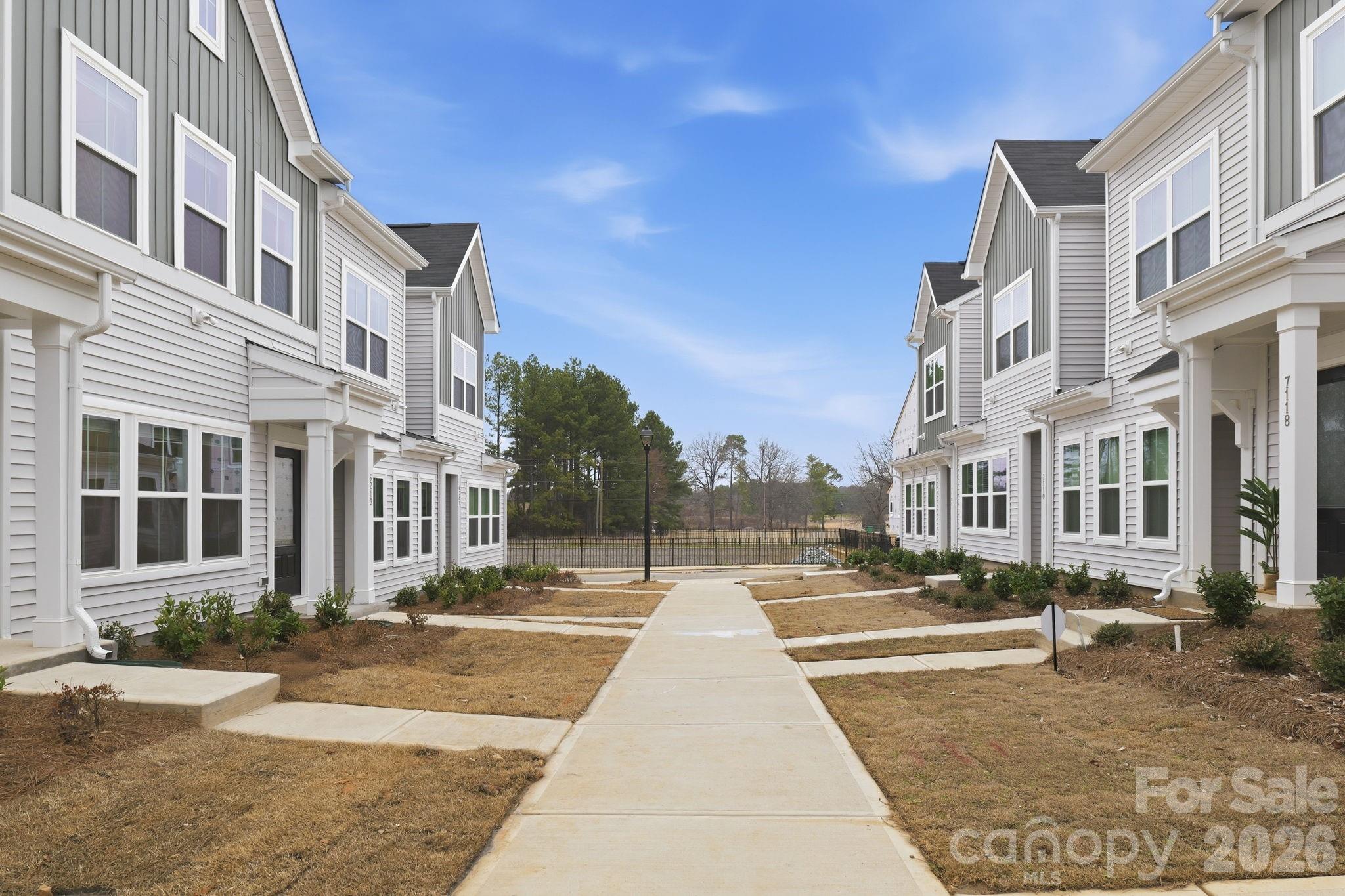 6213 Kimball Court 40