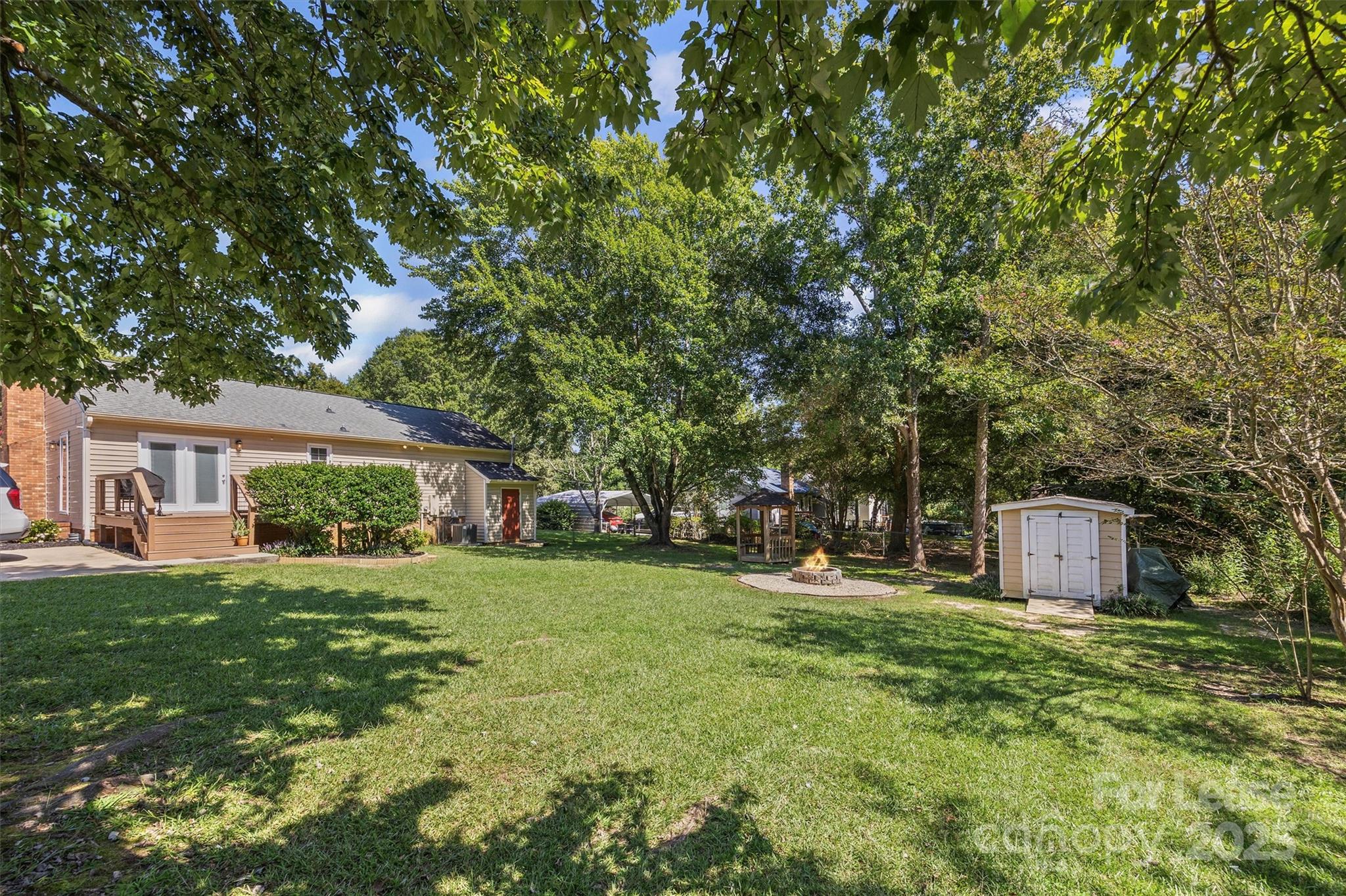 Country Acres - Residential Lease