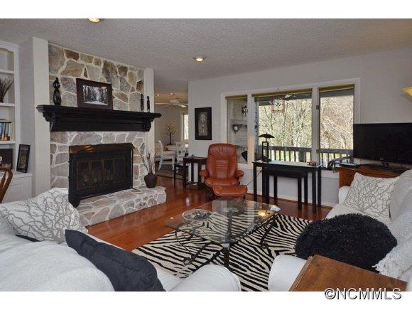 Deerlake Village - Residential