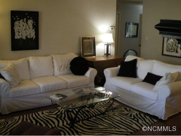 Deerlake Village - Residential