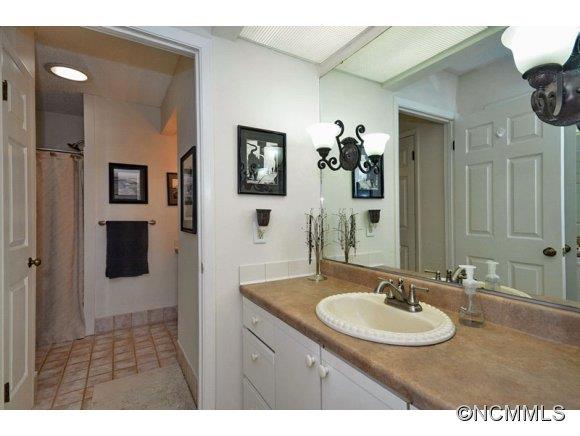 Deerlake Village - Residential