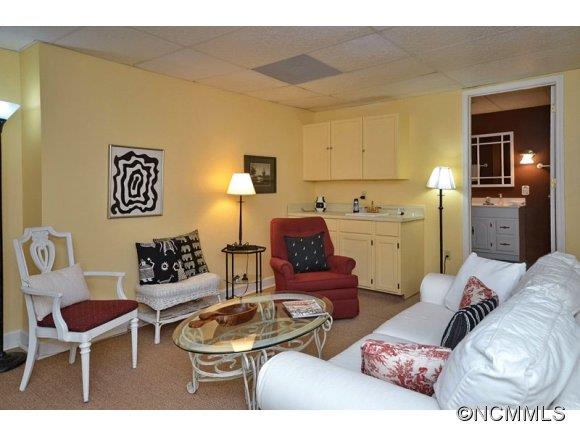 Deerlake Village - Residential