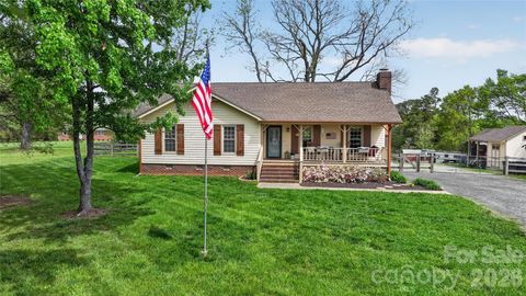 Photo of 13131 Mccord Road, Huntersville, NC 28078 (MLS # 4360377)