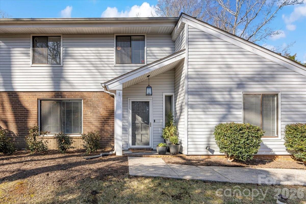 7020 Valley Haven Drive