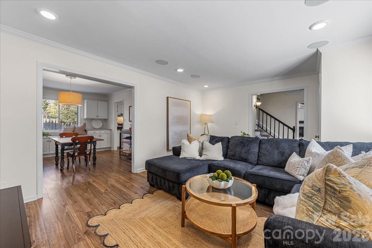 7020 Valley Haven Drive