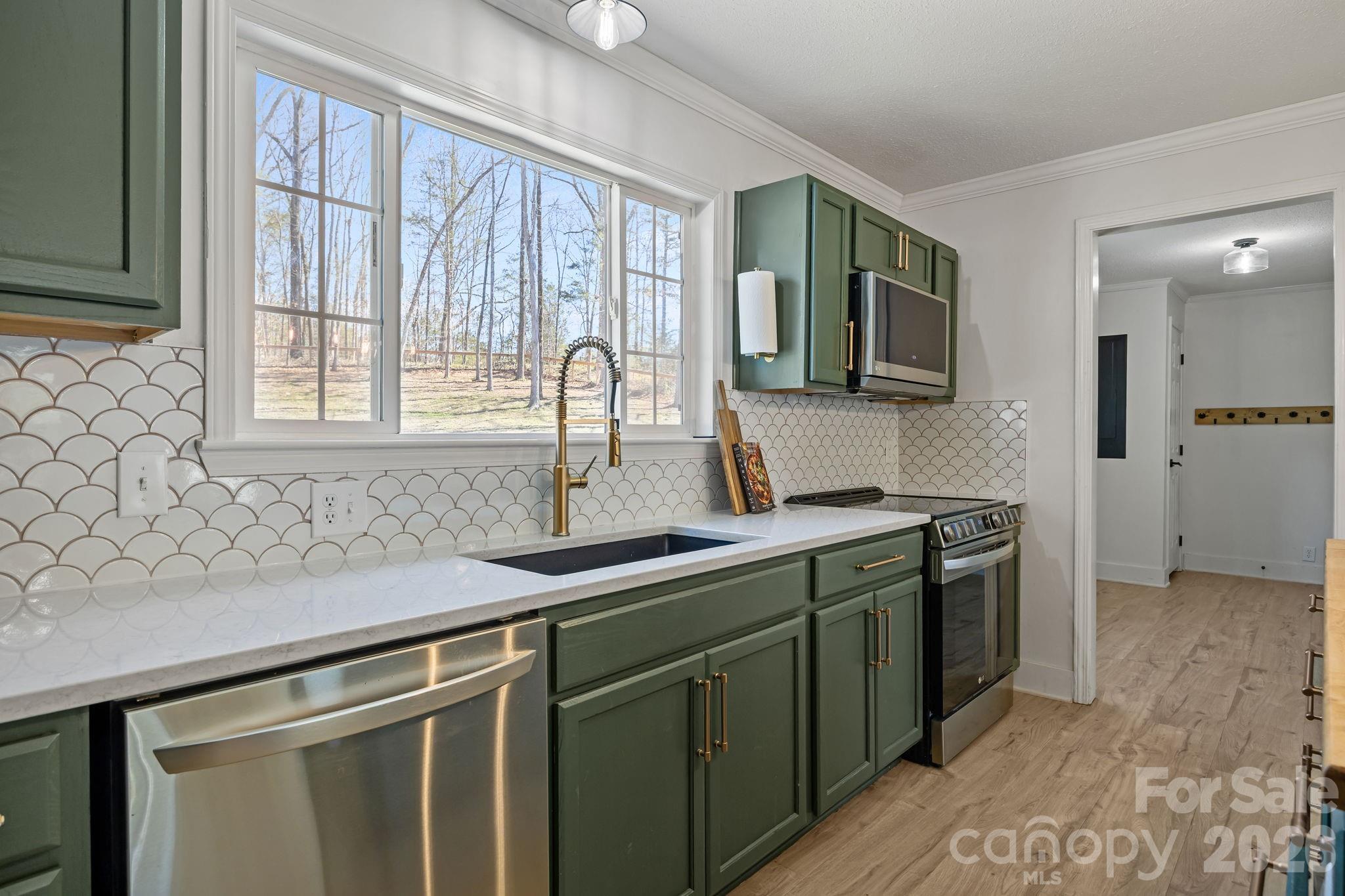 Wolf Meadow Acres - Residential