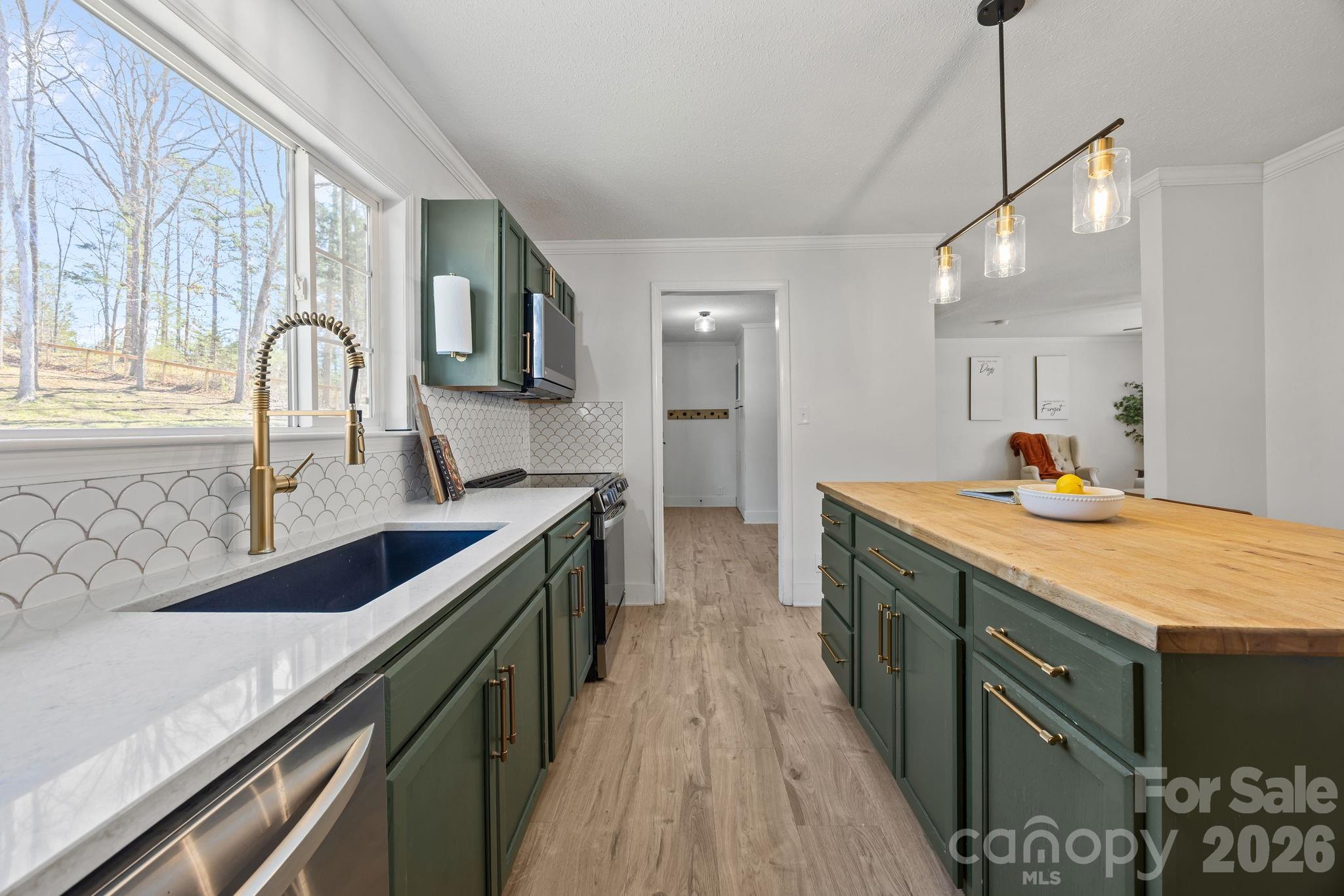 Wolf Meadow Acres - Residential