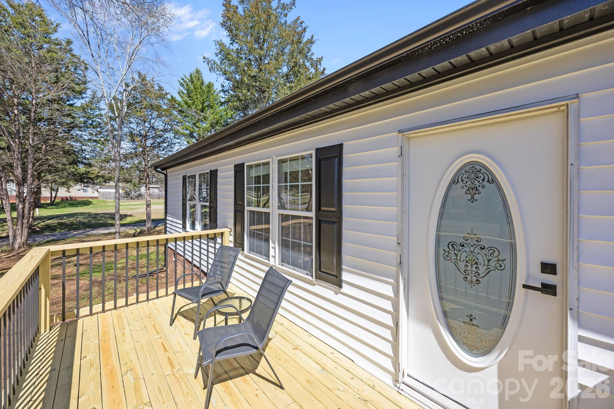 3057 Fountainview Avenue