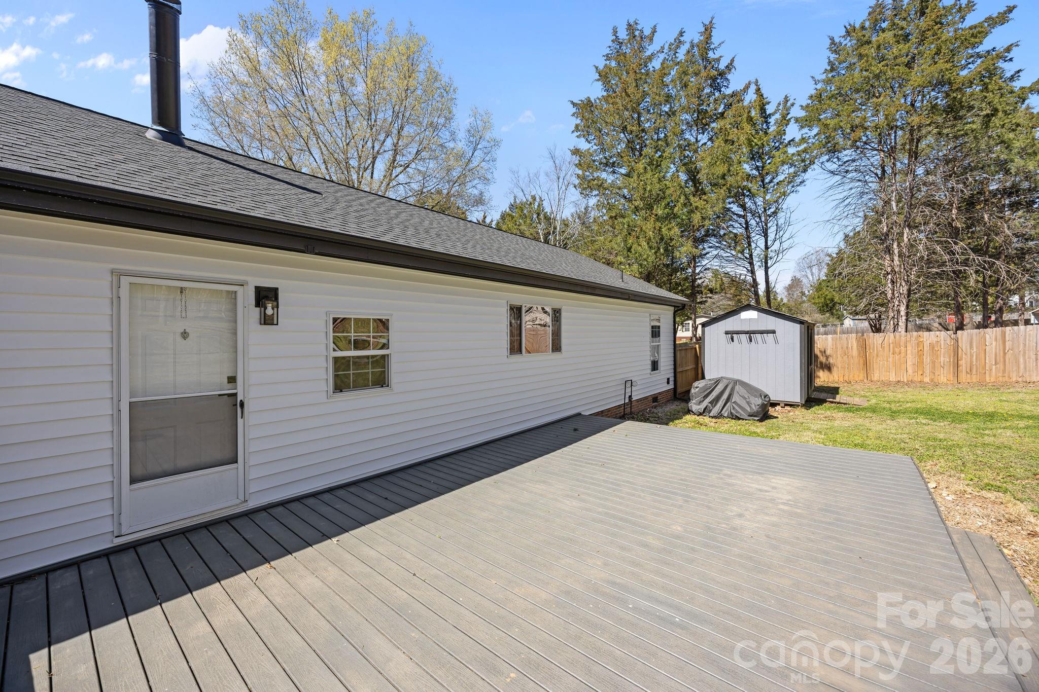 Wolf Meadow Acres - Residential