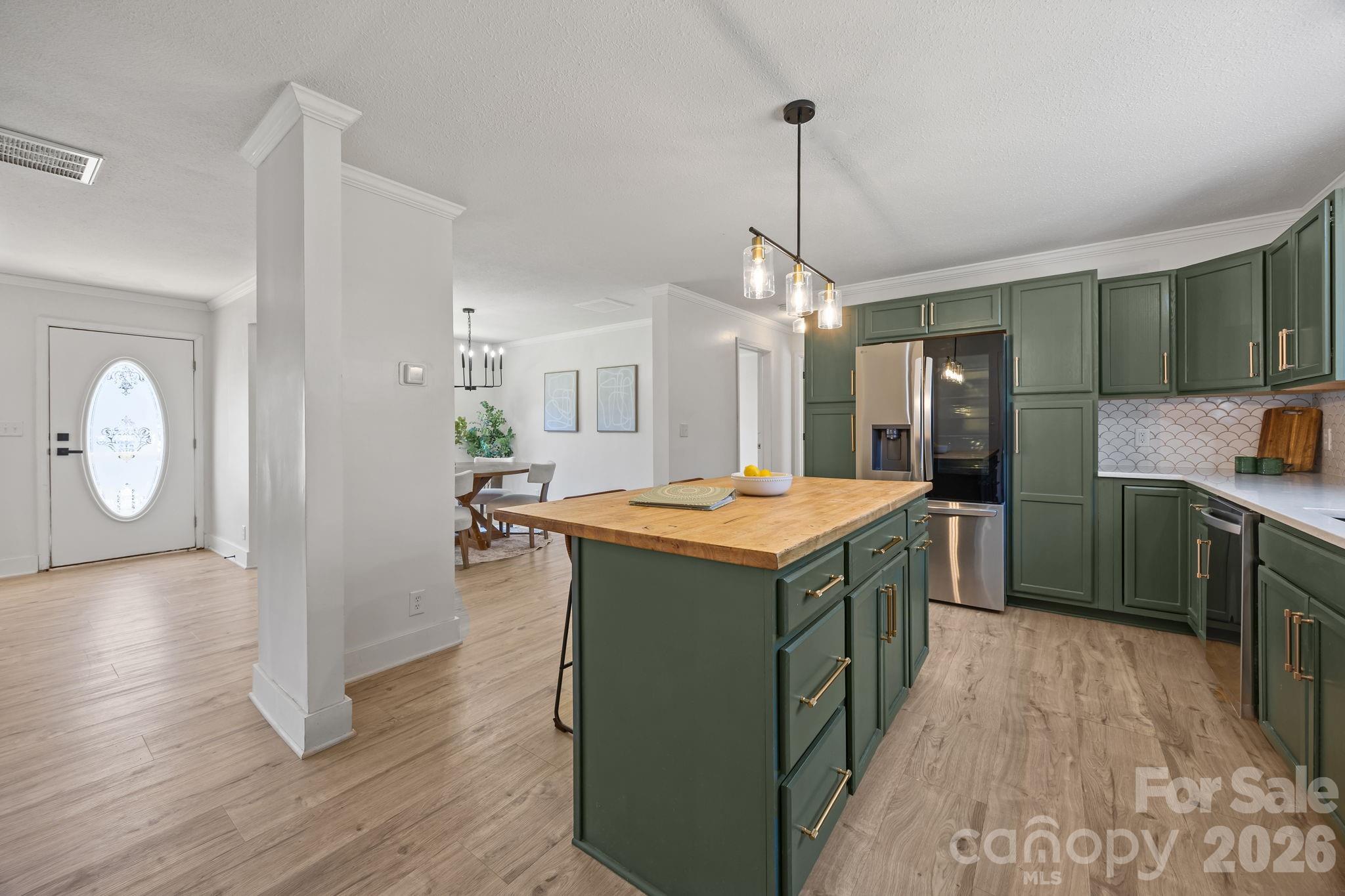 Wolf Meadow Acres - Residential