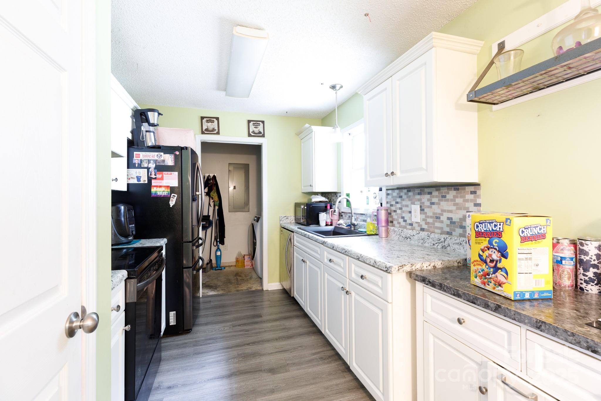 2260 Nuthatch Drive