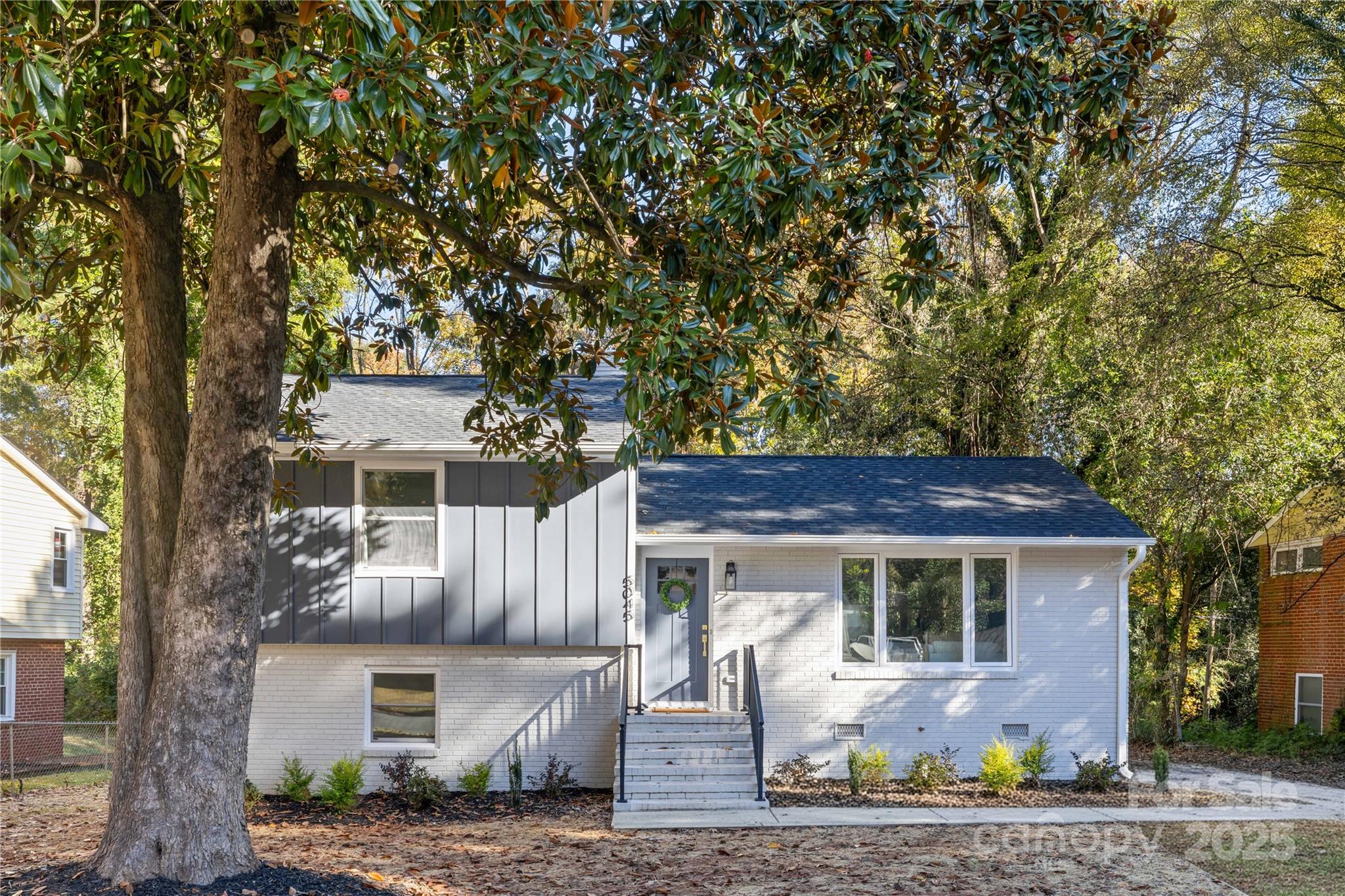 5045 Murrayhill Road