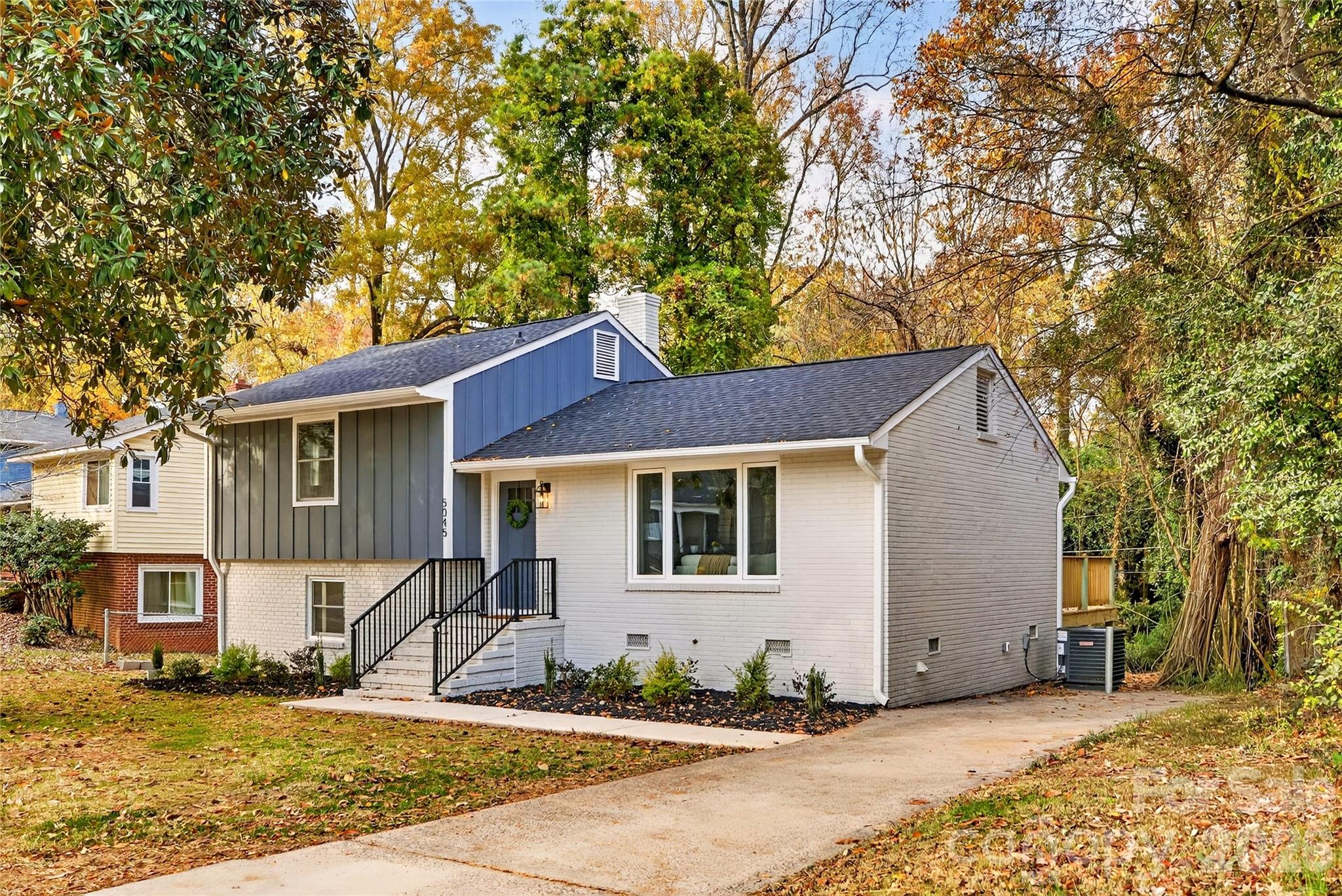 5045 Murrayhill Road