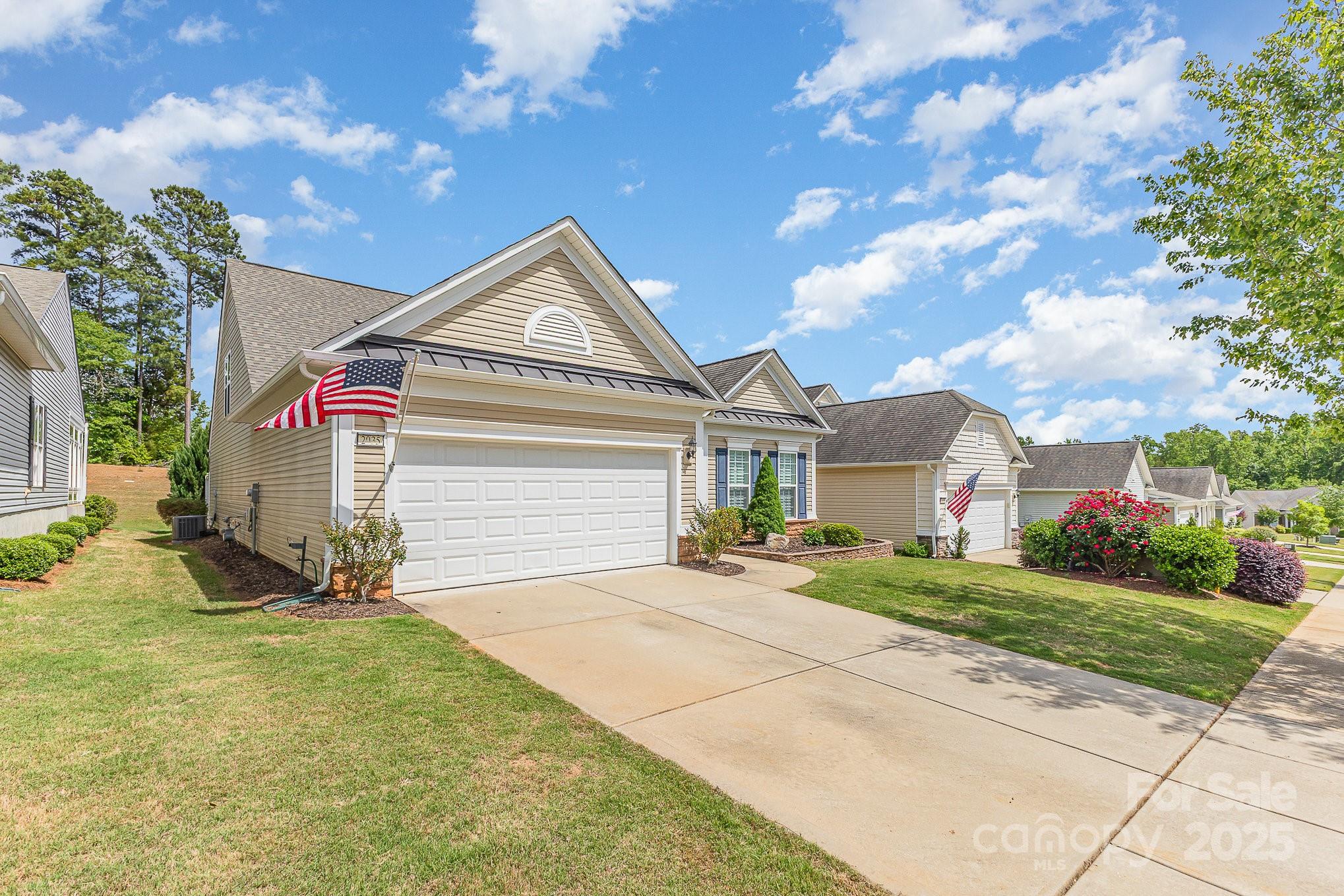 2035 Moultrie Court