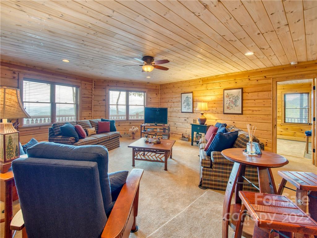 Smoky Mountain Retreat at Eagles Nest - Residential