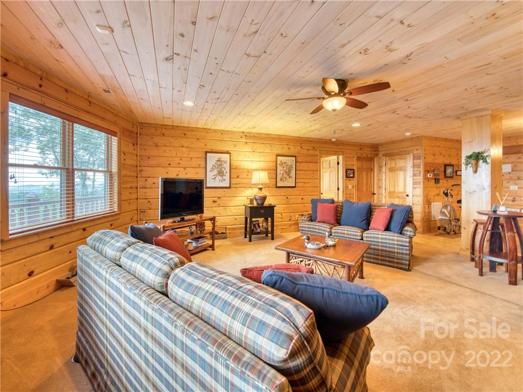 Smoky Mountain Retreat at Eagles Nest - Residential