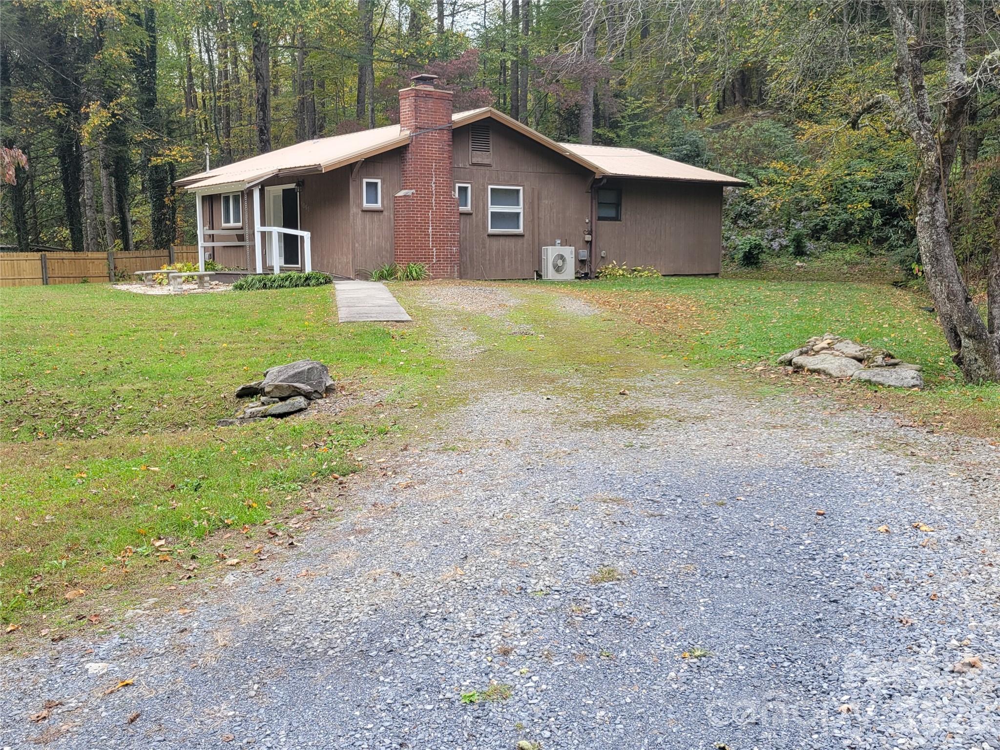 1061 Caldwell Drive