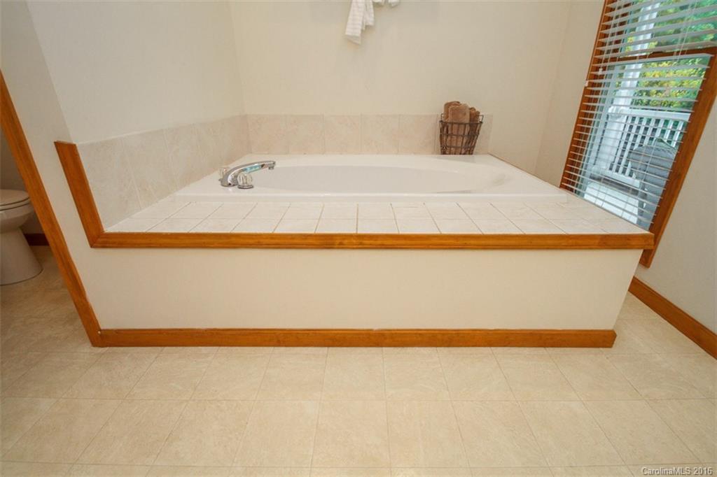 Walden Pond - Residential