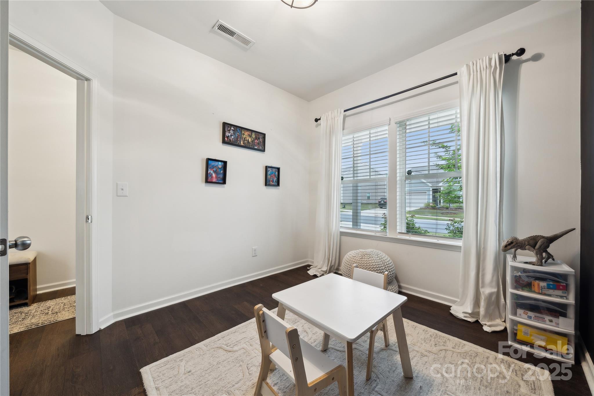 5113 Saddleback Drive