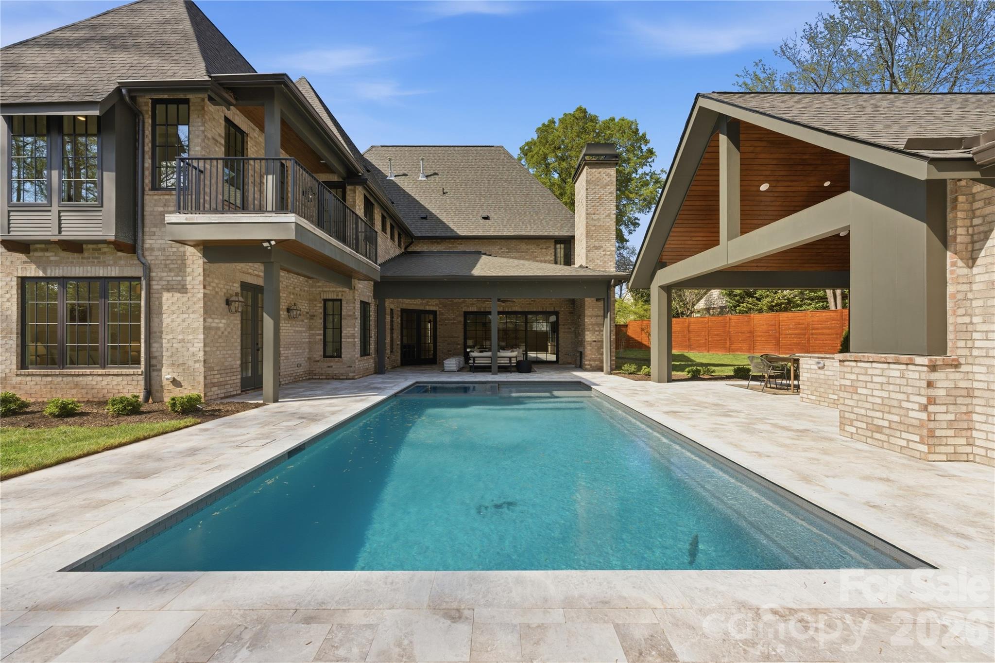 154 N Canterbury Road