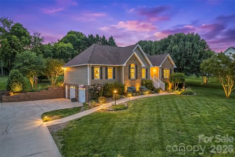 Photo of 4129 Black Oak Road, Hickory, NC 28602 (MLS # 4375855)