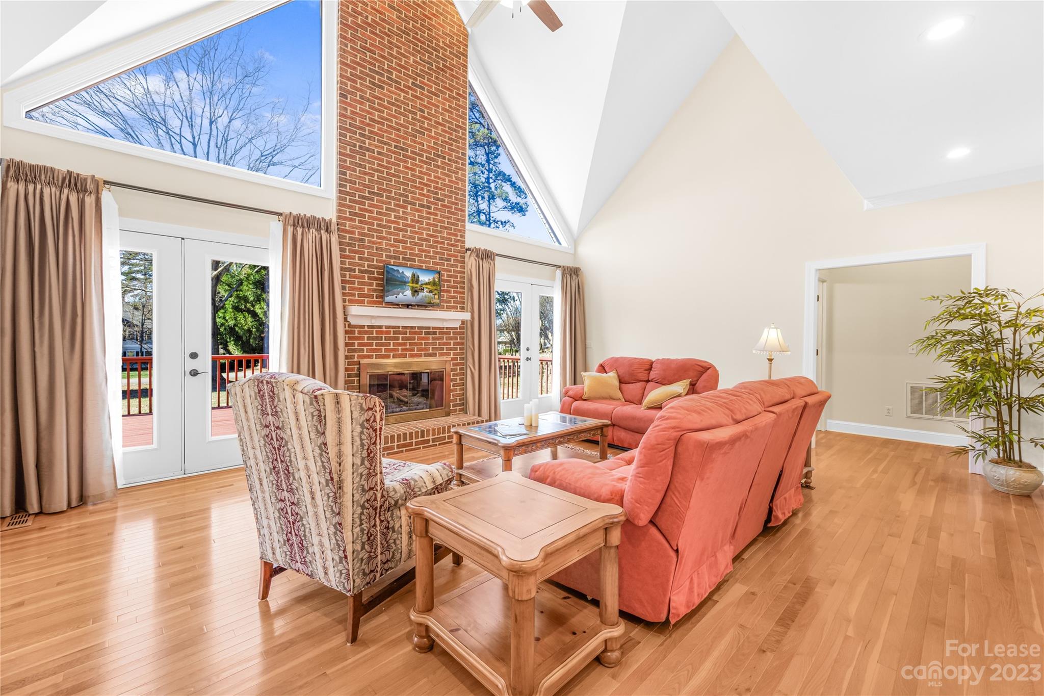 Lakeview Shores - Residential Lease