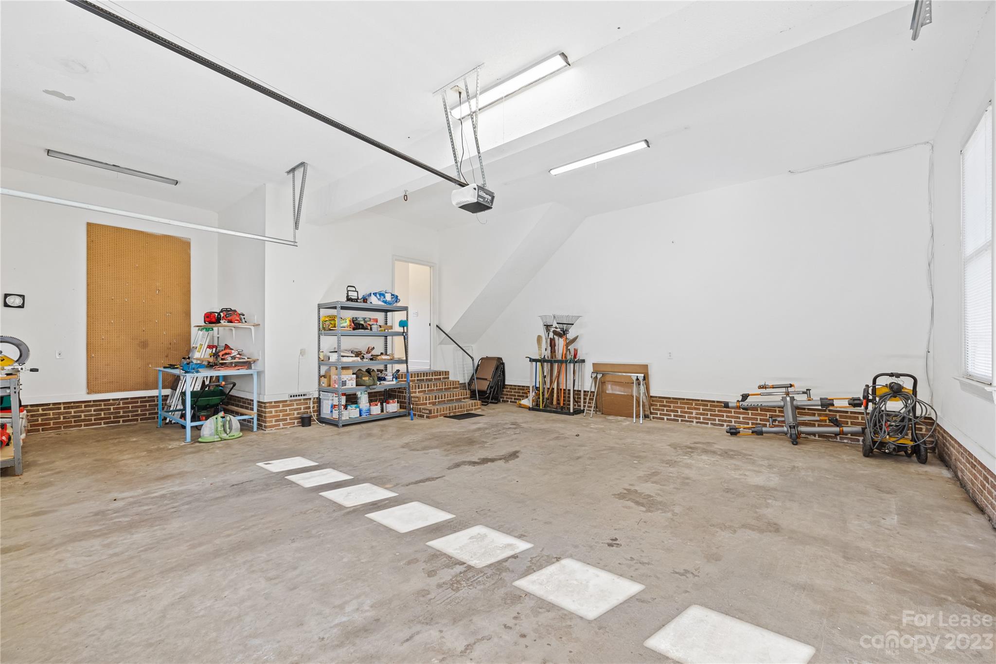 Lakeview Shores - Residential Lease