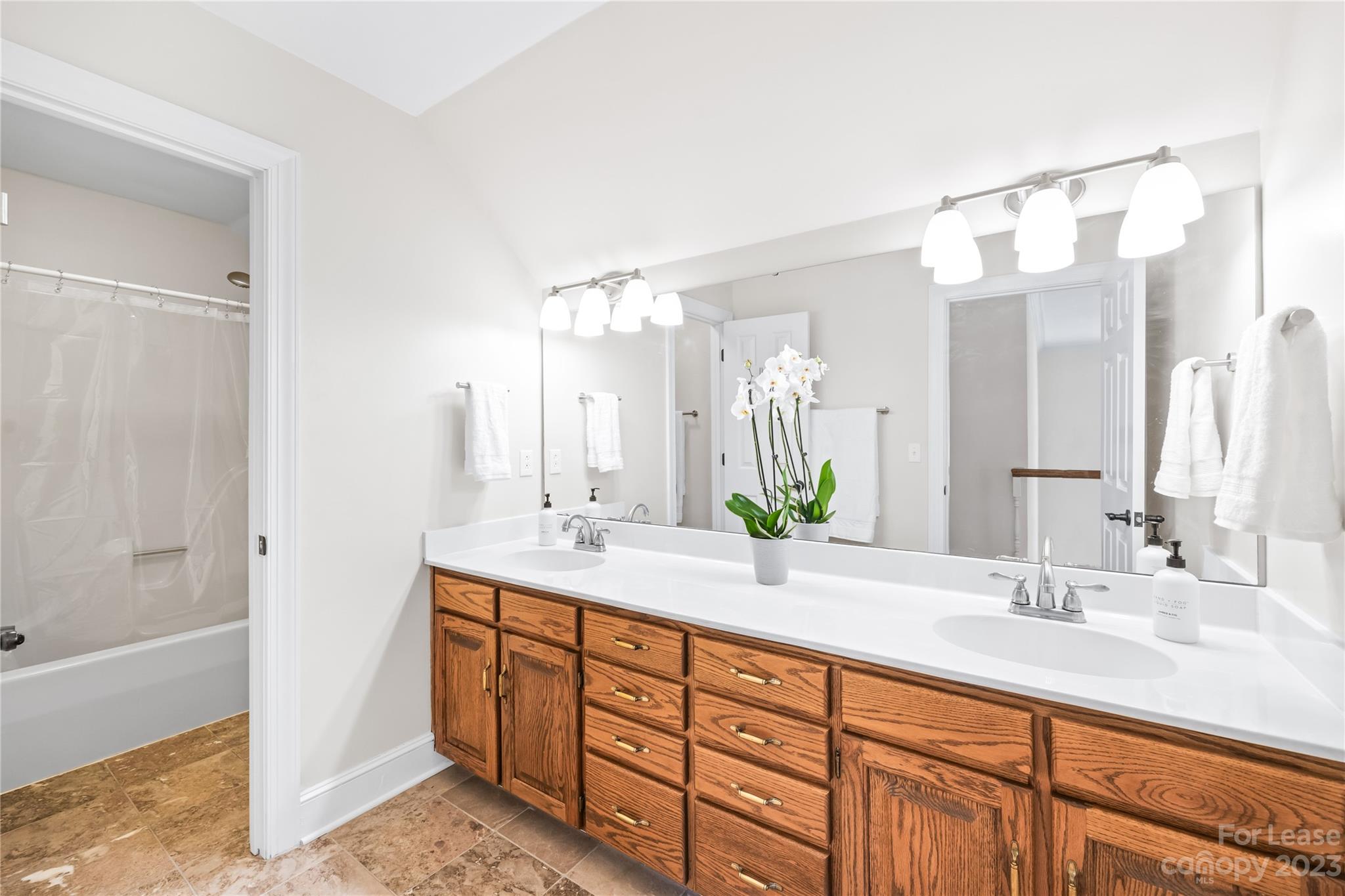 Lakeview Shores - Residential Lease