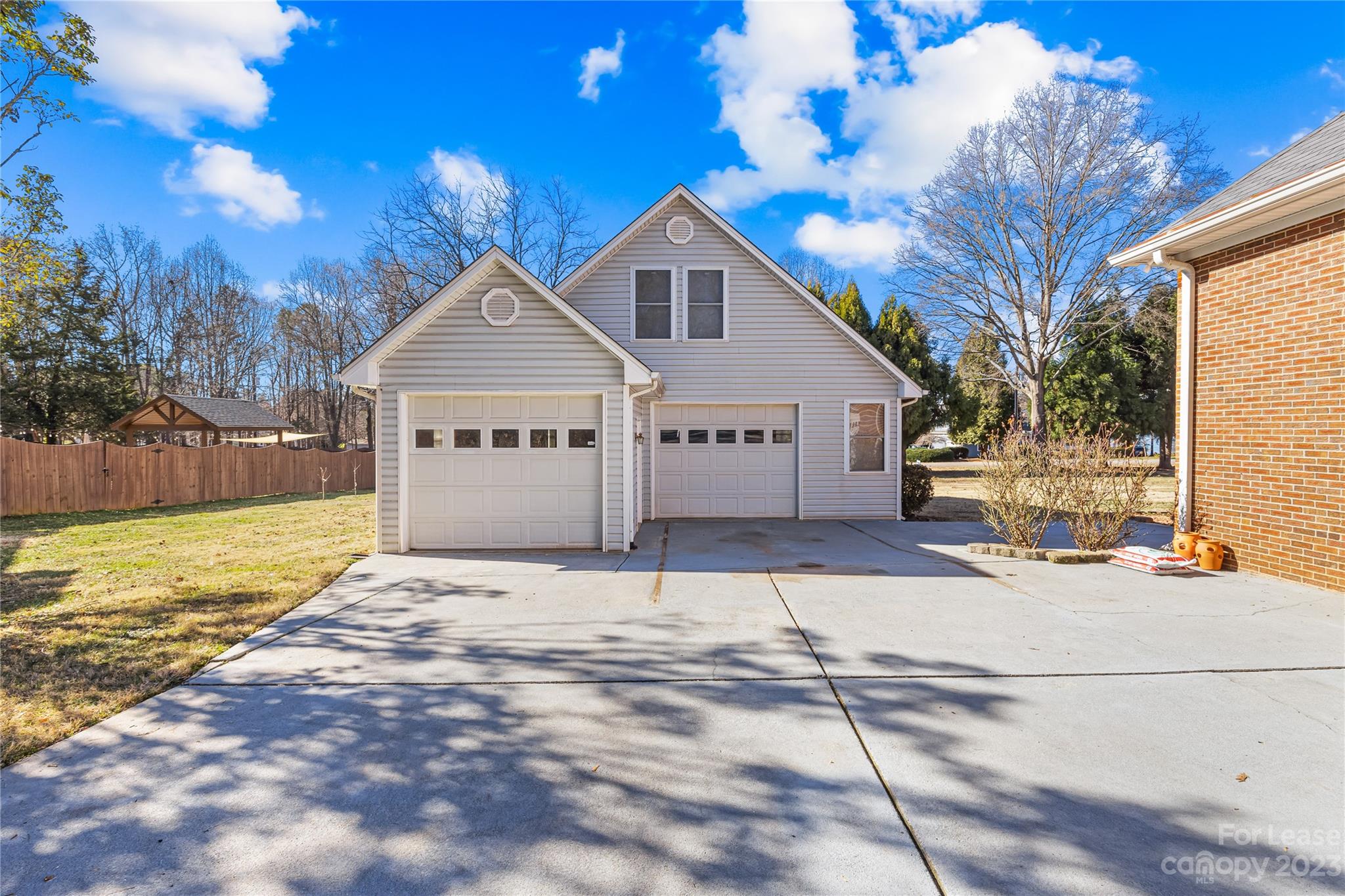 Lakeview Shores - Residential Lease