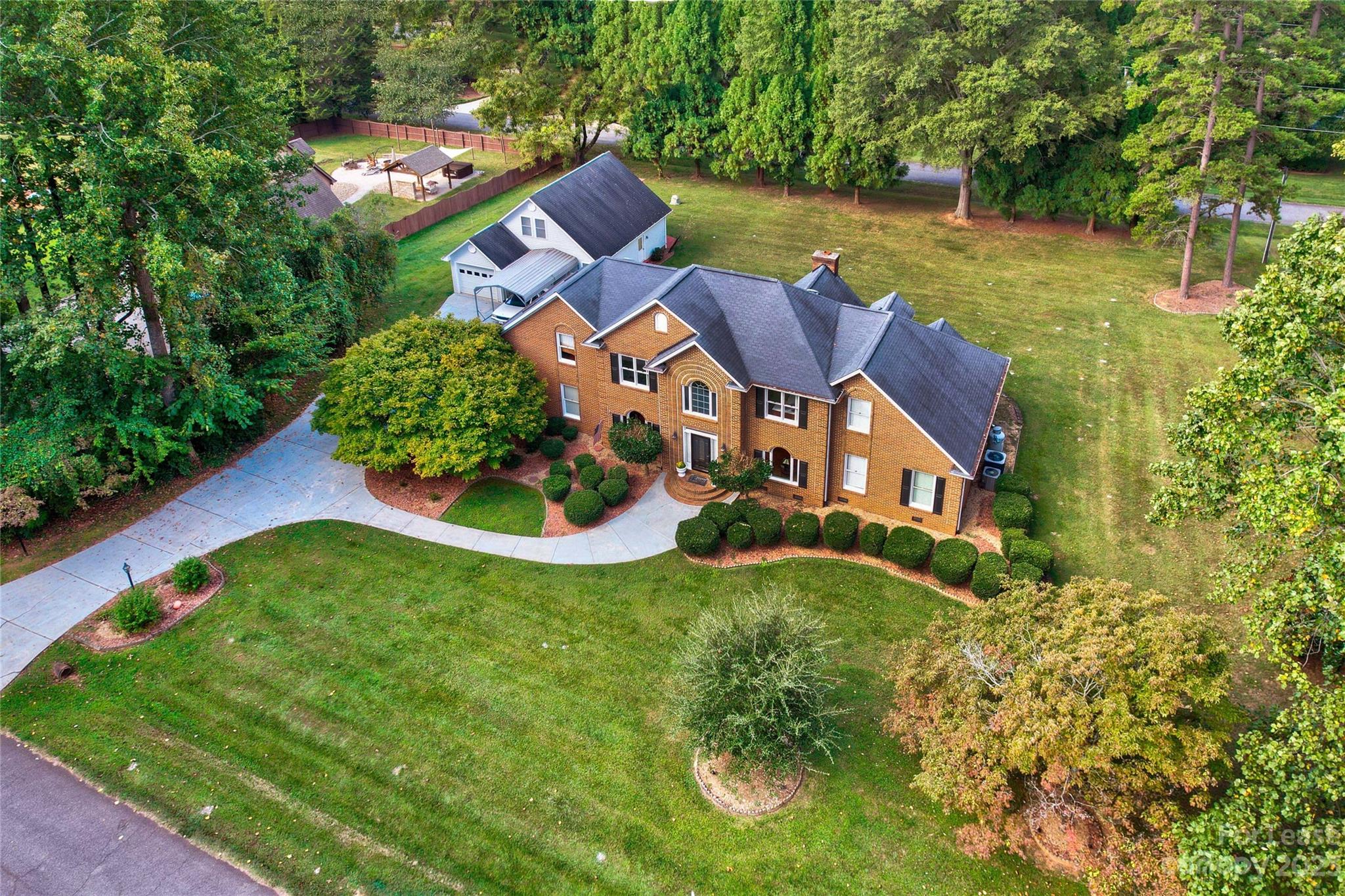 Lakeview Shores - Residential Lease