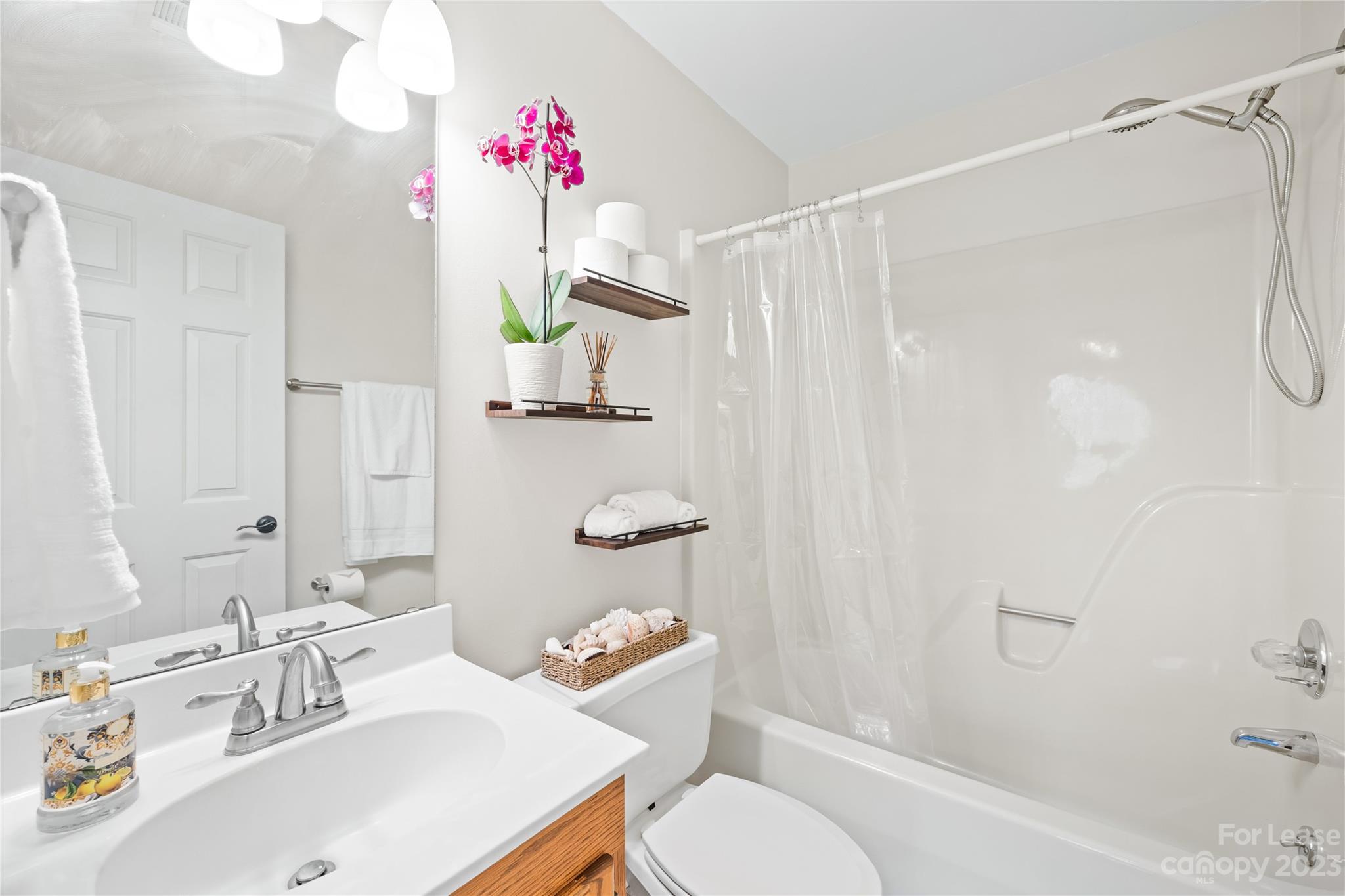 Lakeview Shores - Residential Lease