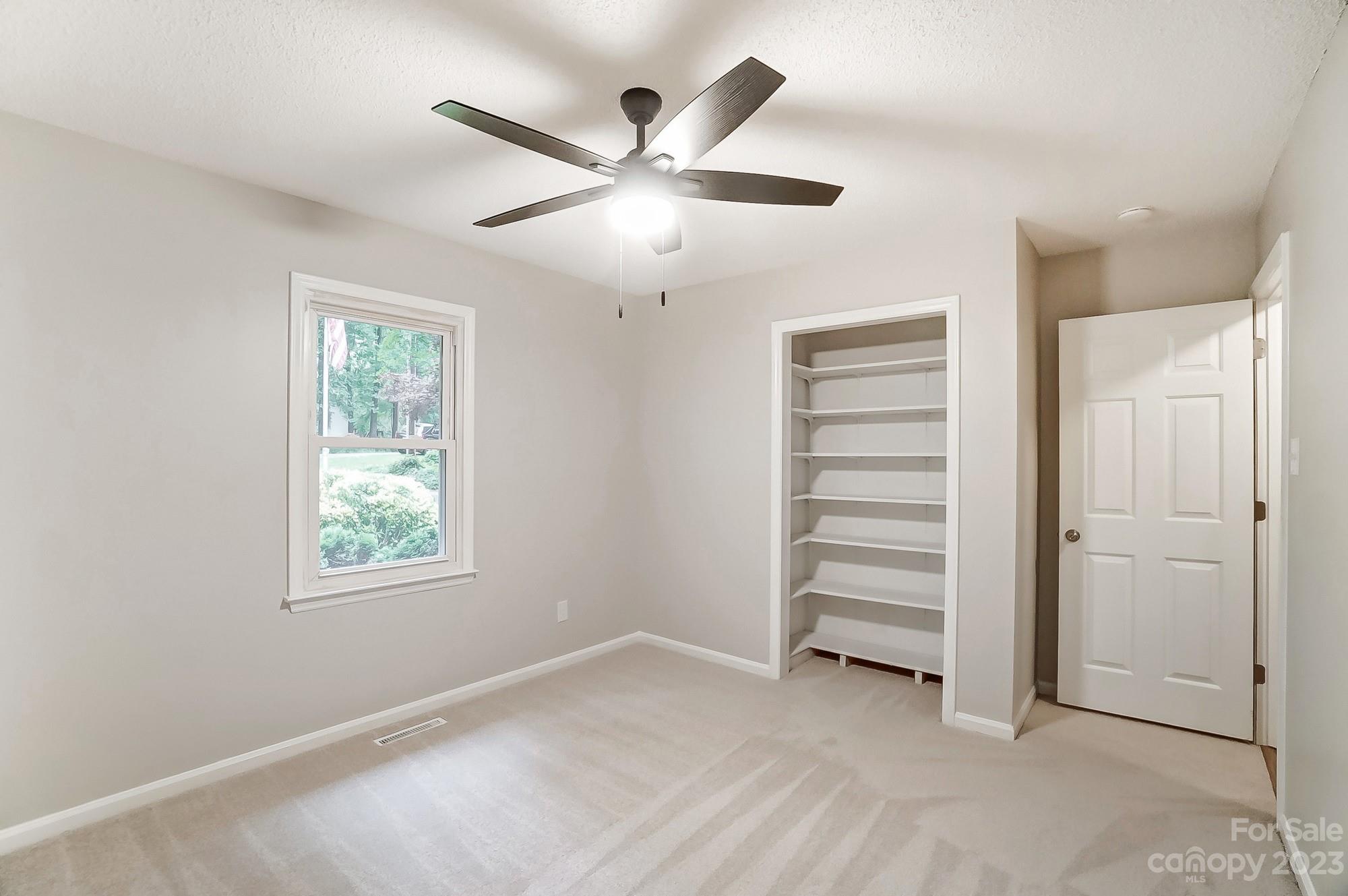 Red Oaks - Residential