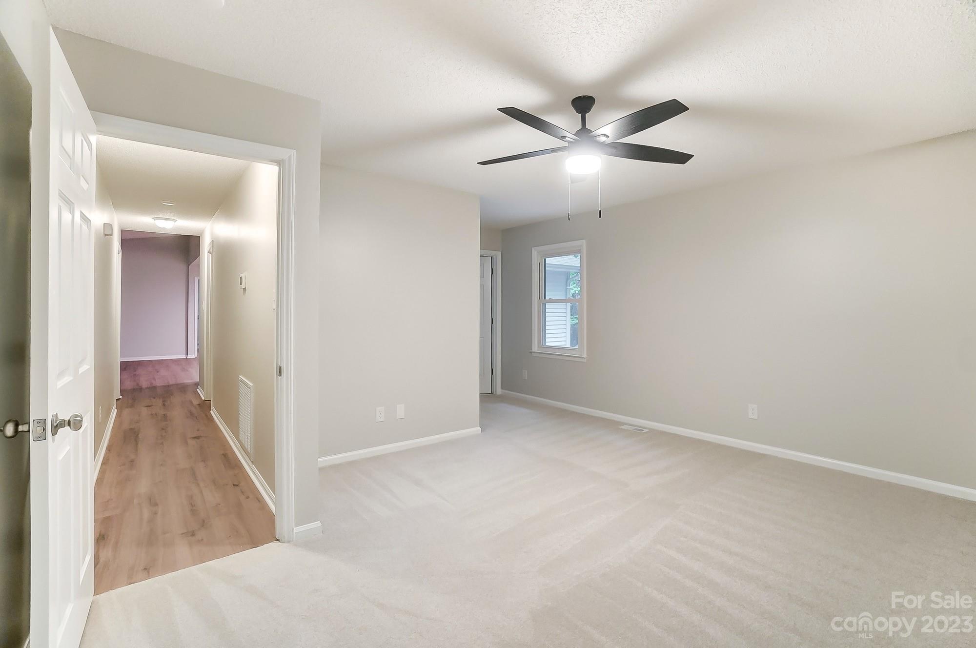 Red Oaks - Residential