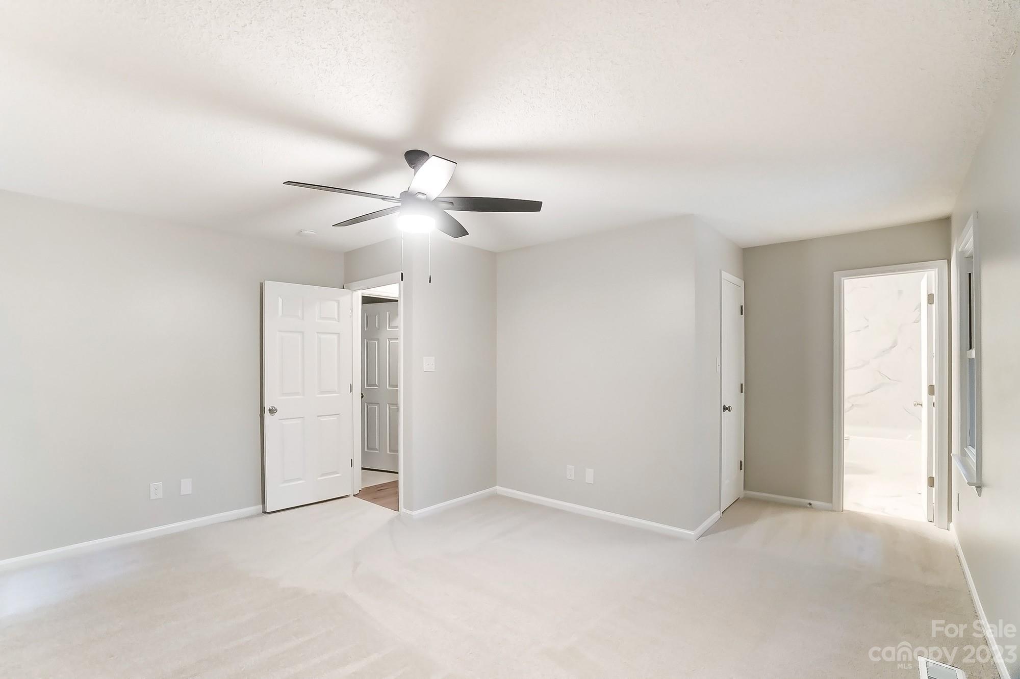 Red Oaks - Residential