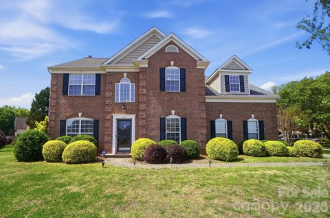 Photo of 8329 Beardsley Drive, Charlotte, NC 28269 (MLS # 4357292)