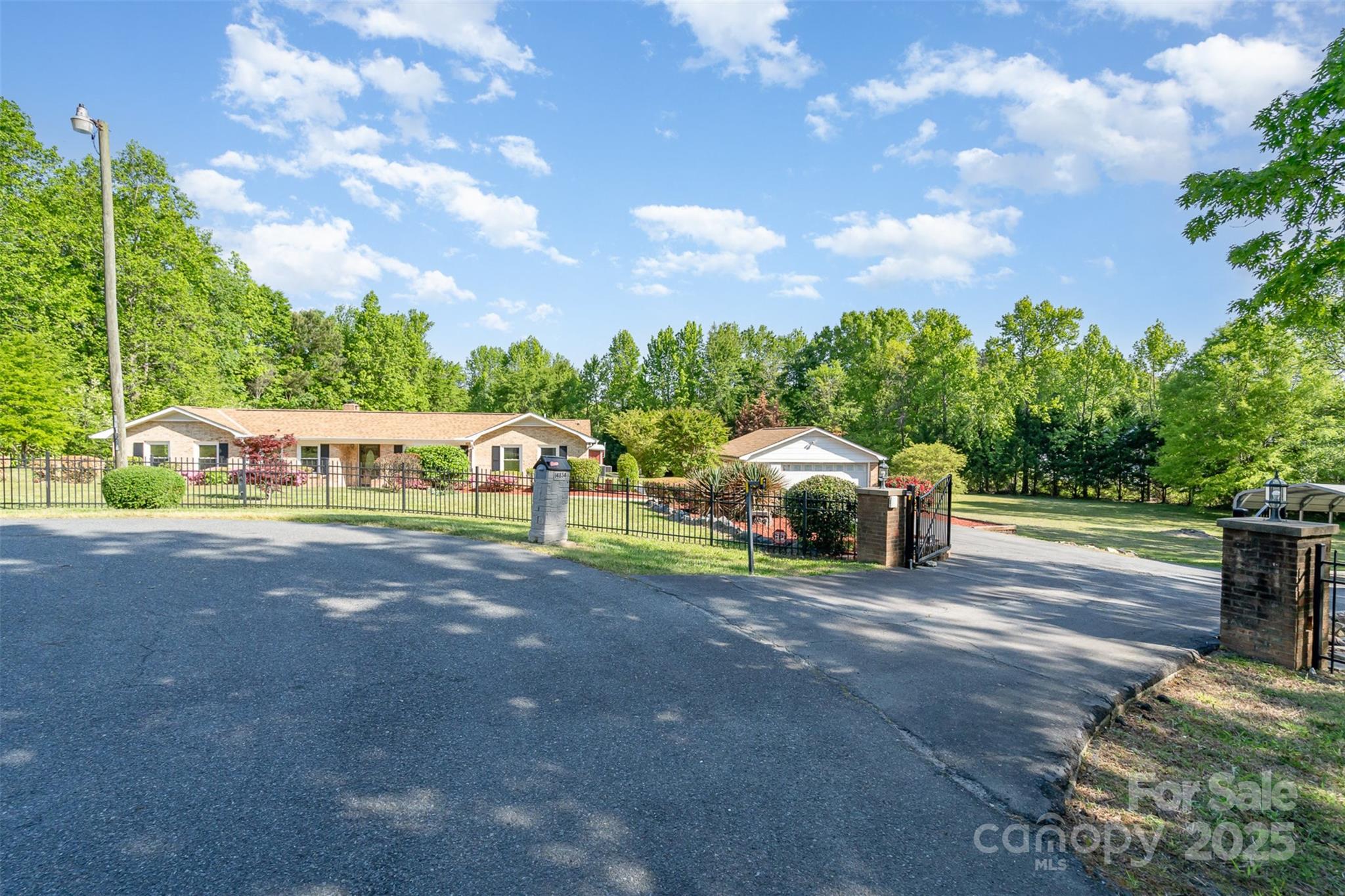 14834 Pawnee Trail